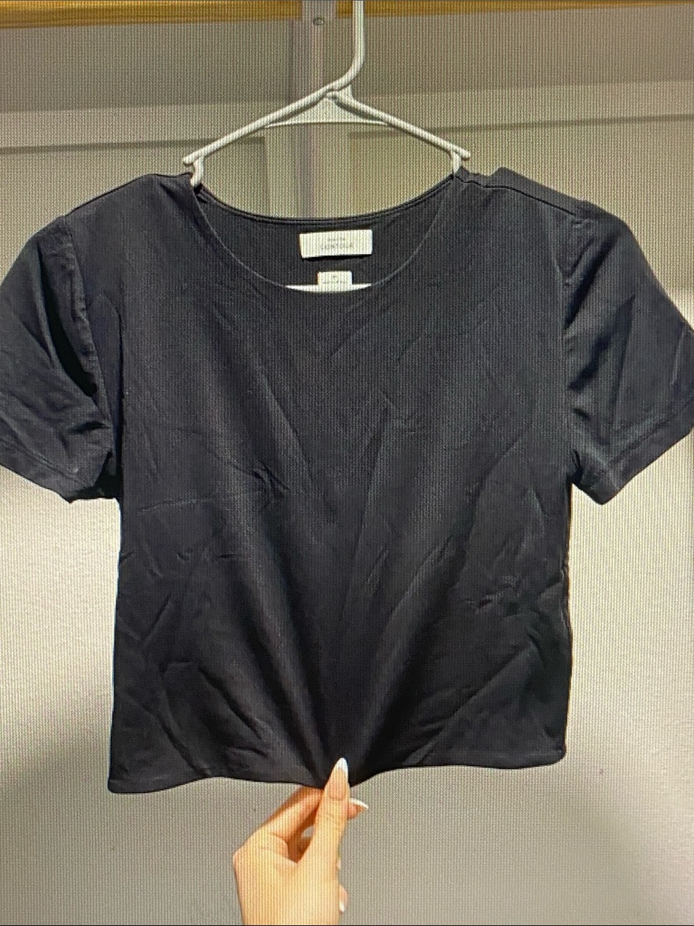 Aritzia Black Cropped Short Sleeve Crew Tee - Fitted Knit